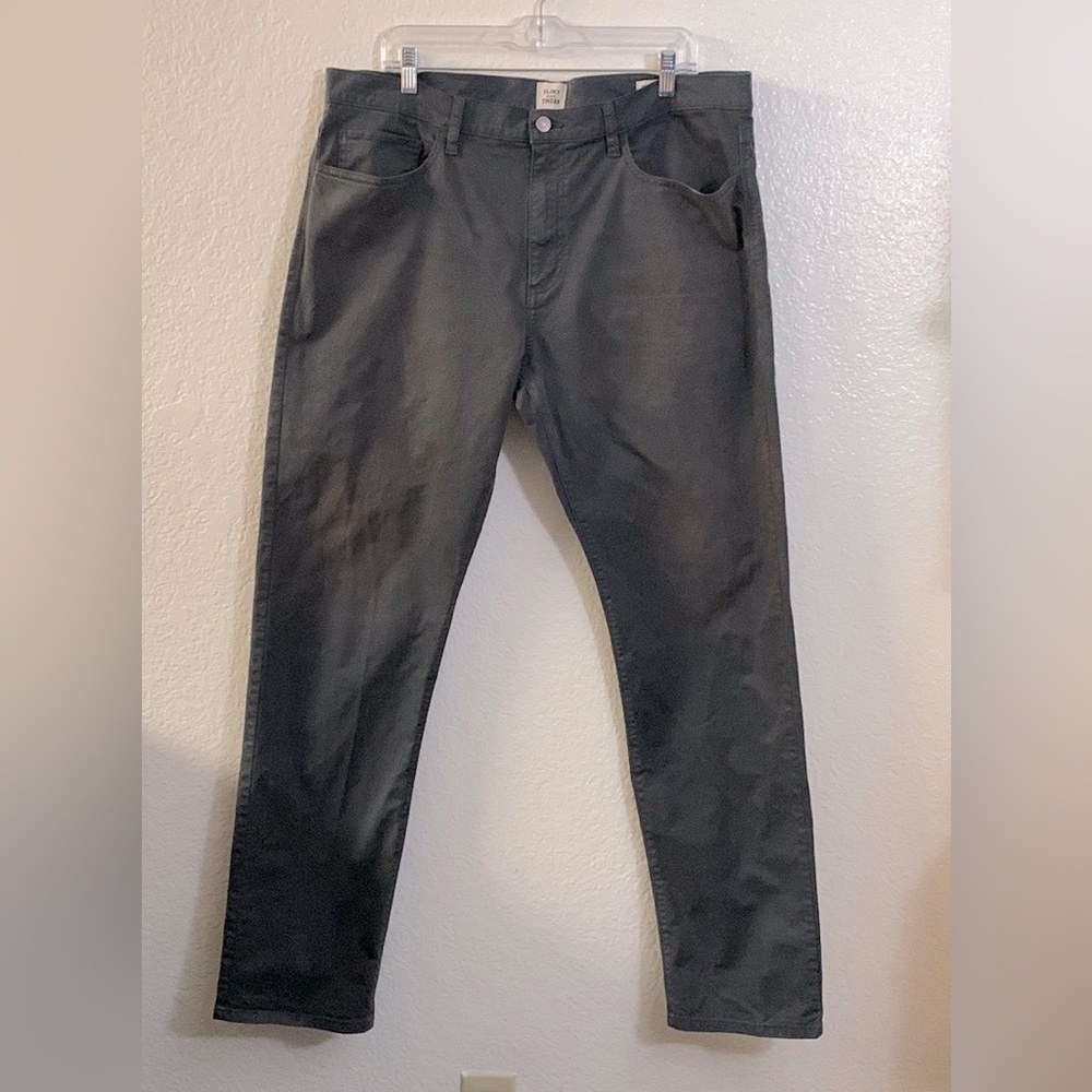 FLINT AND TINDER Straight Fit Jeans, Washed Gray Sz. 38 x 34/EUC